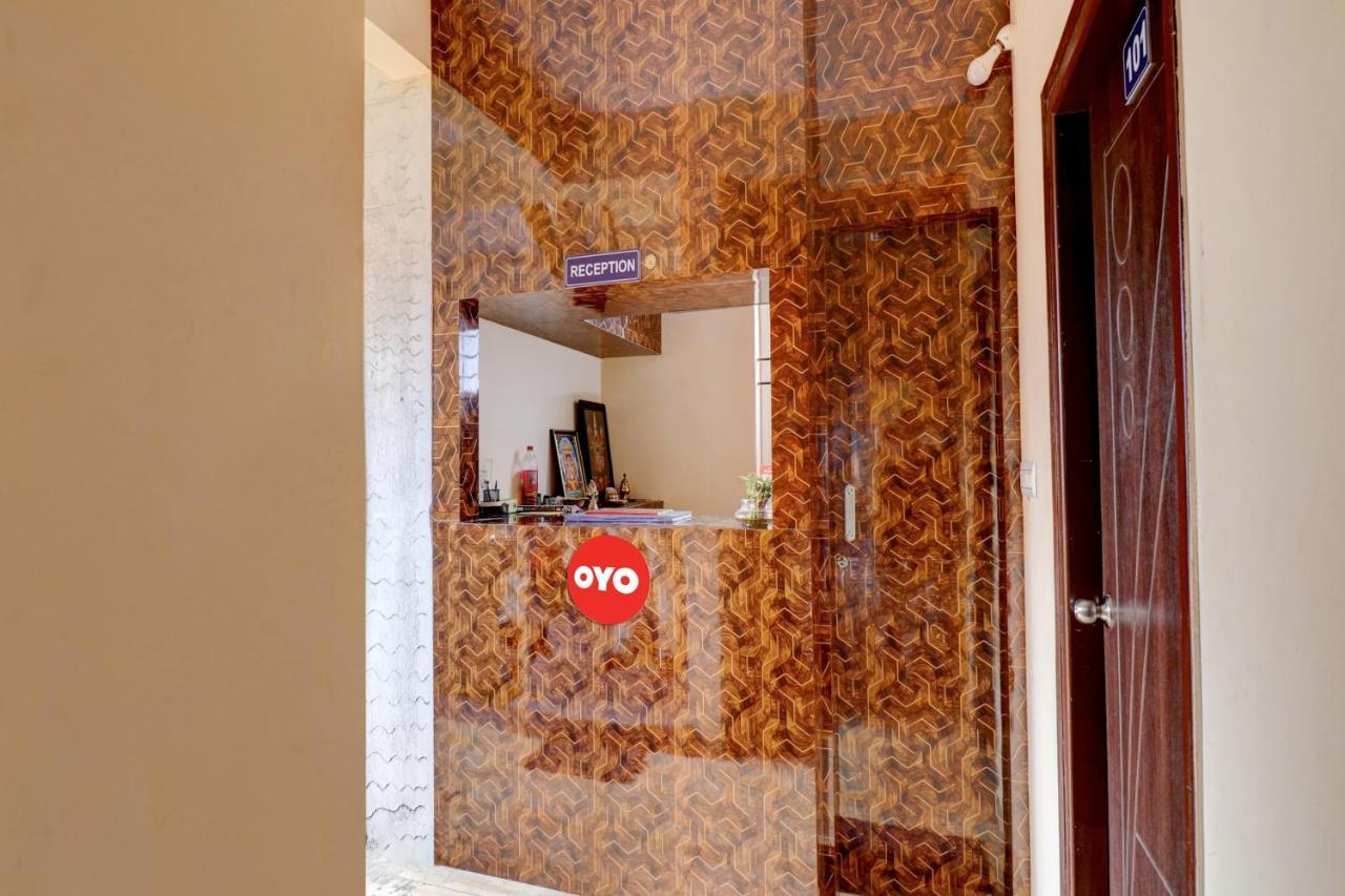 Hotel Oyo Flagship Golden Treasury Bangalore Esterno foto