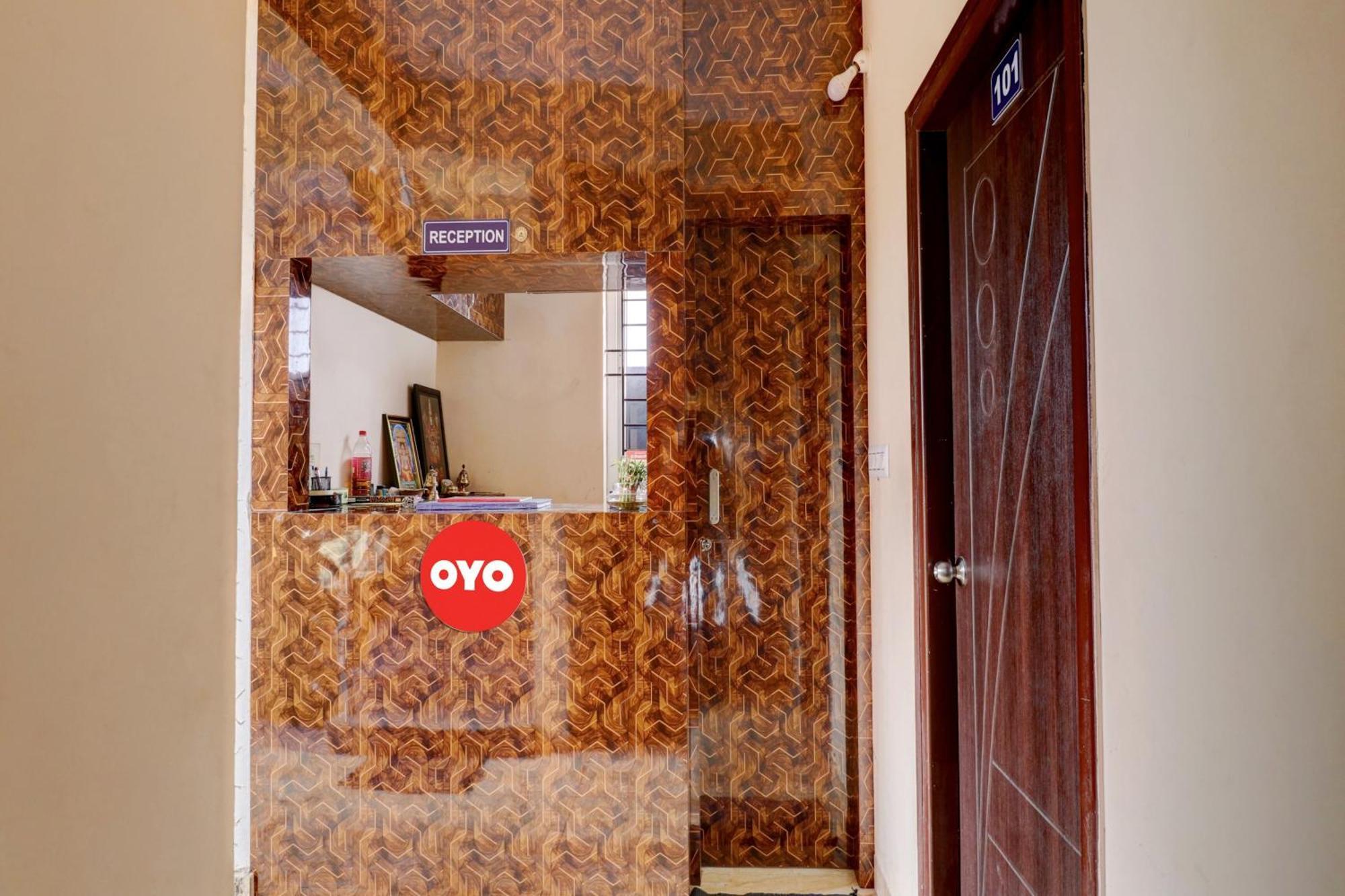 Hotel Oyo Flagship Golden Treasury Bangalore Esterno foto